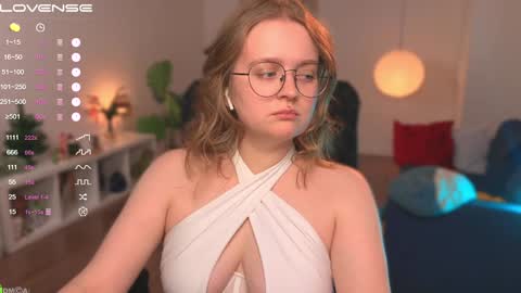 Snapshot of emilyforelsket chatting on January 16, 2025, 12:09 pm Emily online show from January 16, 2025, 12:09 pm