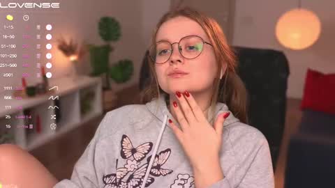 Snapshot of emilyforelsket chatting on February 22, 2025, 12:29 pm Emily online show from February 22, 2025, 12:29 pm