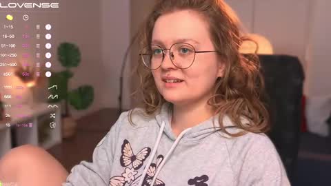 Snapshot of emilyforelsket chatting on February 23, 2025, 12:16 pm Emily online show from February 23, 2025, 12:16 pm