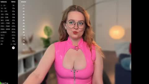 Snapshot of emilyforelsket chatting on November 14, 2025, 12:59 pm Emily online show from November 14, 2025, 12:59 pm