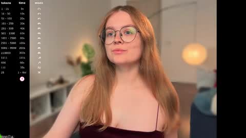 Snapshot of emilyforelsket chatting on November 24, 2025, 12:05 pm Emily online show from November 24, 2025, 12:05 pm