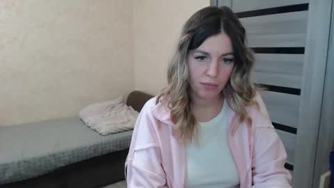 Snapshot of emilyfork chatting on October 12, 2025, 1:21 pm emilyfork online show from October 12, 2025, 1:21 pm