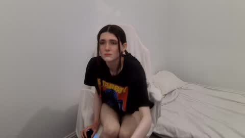 emilyfox5 online show from November 18, 2025, 2:06 am