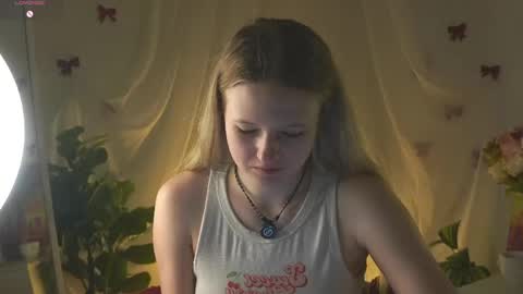 Emi online show from May 29, 2026, 3:48 am