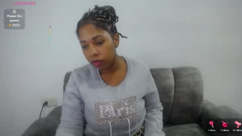 Snapshot of emilyhines__ chatting on February 3, 2026, 11:21 pm Emilyhines online show from February 3, 2026, 11:21 pm