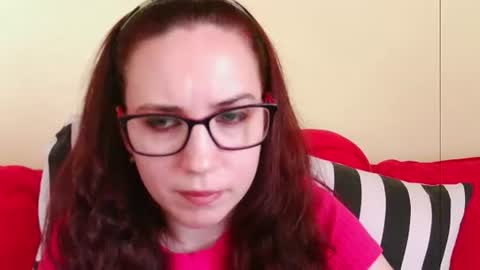 Snapshot of emilyhotflirt chatting on July 15, 2026, 2:33 pm Emily online show from July 15, 2026, 2:33 pm
