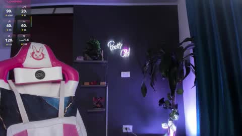 Emily Jhonson online show from March 4, 2026, 2:01 pm