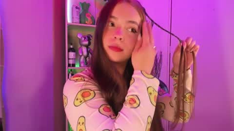 VALEEEN online show from January 17, 2025, 3:53 pm