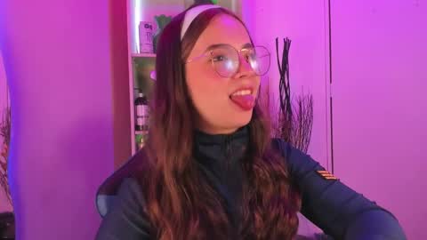 VALEEEN online show from January 18, 2025, 3:38 pm