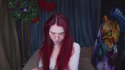 EmilyKents online show from December 15, 2025, 12:59 am