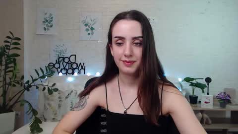 Snapshot of emilylayer chatting on January 12, 2025, 2:56 am Emyli online show from January 12, 2025, 2:56 am