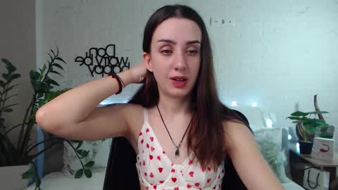 Snapshot of emilylayer chatting on February 9, 2025, 8:56 pm Emyli online show from February 9, 2025, 8:56 pm