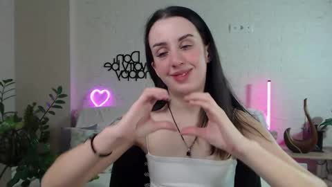 Snapshot of emilylayer chatting on March 4, 2025, 7:01 pm Emyli online show from March 4, 2025, 7:01 pm