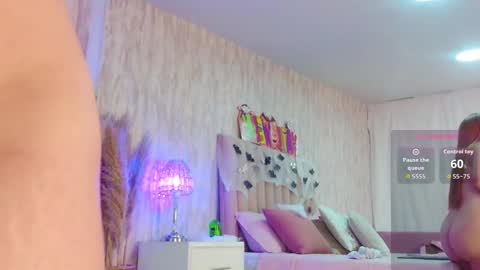 Snapshot of emilyparker__ chatting on October 14, 2025, 10:32 pm My IG - EmilyParker online show from October 14, 2025, 10:32 pm