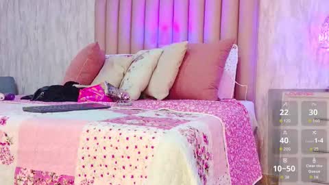 Snapshot of emilyparker__ chatting on November 4, 2025, 11:04 pm My IG - EmilyParker online show from November 4, 2025, 11:04 pm