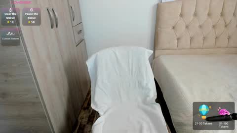 Snapshot of emilypink_1 chatting on March 7, 2025, 7:49 pm Emily online show from March 7, 2025, 7:49 pm