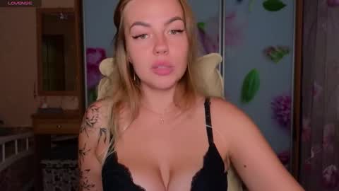 Emily Robbie online show from September 20, 2025, 5:25 pm