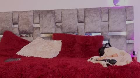 Snapshot of emilyrousex chatting on May 19, 2026, 4:35 pm emilyrousex online show from May 19, 2026, 4:35 pm