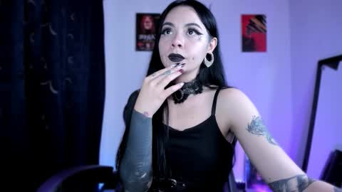  Emily Support me to have 100 likes plx online show from October 16, 2025, 6:53 pm