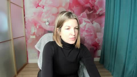 Snapshot of emilywalkers chatting on December 11, 2024, 7:42 am EmilyWalkers online show from December 11, 2024, 7:42 am