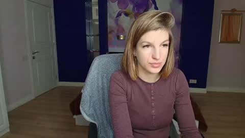 Snapshot of emilywalkers chatting on December 23, 2024, 8:00 am EmilyWalkers online show from December 23, 2024, 8:00 am