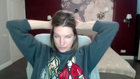 EmilyWalkers online show from January 23, 2025, 7:43 am