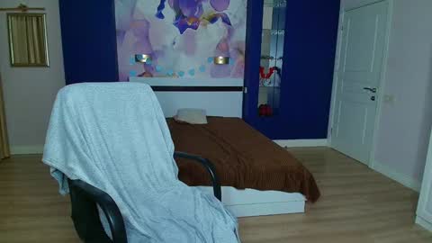 Snapshot of emilywalkers chatting on February 4, 2025, 8:38 pm EmilyWalkers online show from February 4, 2025, 8:38 pm