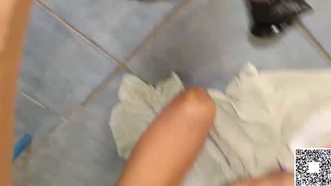 Emily ----  online show from February 19, 2025, 2:34 pm