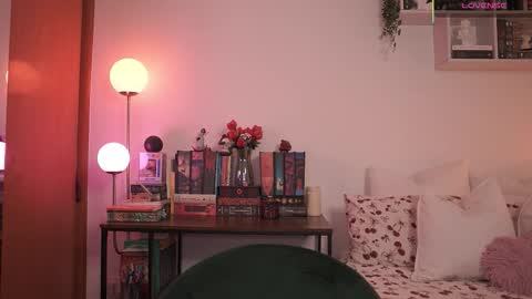 Snapshot of emilyxrose_ chatting on December 5, 2025, 8:16 pm IG thickemmsss online show from December 5, 2025, 8:16 pm