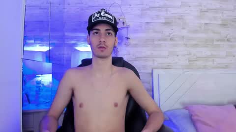 Snapshot of emir_ozan chatting on January 13, 2026, 11:48 am emir_ozan online show from January 13, 2026, 11:48 am