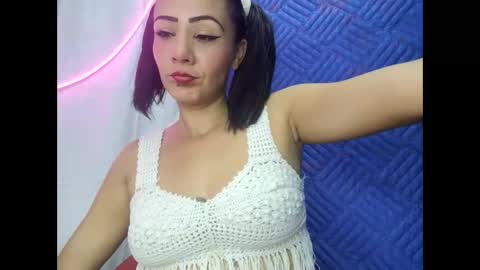 Snapshot of emiril chatting on February 27, 2026, 10:43 pm L i a time online 7am - 1pm Gtm-5 online show from February 27, 2026, 10:43 pm