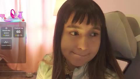 Snapshot of emitaa17228 chatting on January 10, 2026, 7:37 pm emma online show from January 10, 2026, 7:37 pm