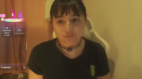 Snapshot of emitaa17228 chatting on February 2, 2026, 1:48 am emma online show from February 2, 2026, 1:48 am