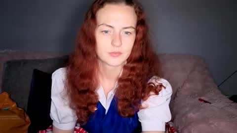 emliyjamesmjb online show from November 16, 2025, 3:28 pm