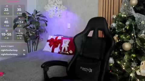 Snapshot of emma_____________ chatting on December 17, 2025, 8:04 pm online show from December 17, 2025, 8:04 pm