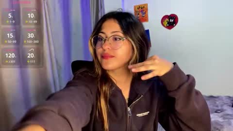 Snapshot of emma__bell_ chatting on September 17, 2025, 1:18 am Emma Is here online show from September 17, 2025, 1:18 am