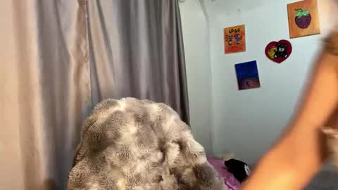 Snapshot of emma__bell_ chatting on October 26, 2025, 9:10 pm Emma Is here online show from October 26, 2025, 9:10 pm