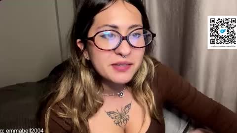 Snapshot of emma__bell_ chatting on February 24, 2026, 1:14 am Emma Is here online show from February 24, 2026, 1:14 am