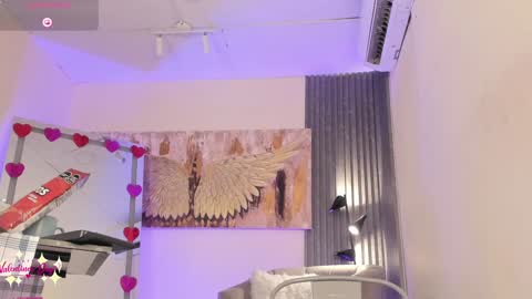 Alice online show from February 8, 2025, 3:42 pm