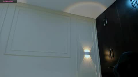 Snapshot of emma_and_aysha chatting on February 12, 2026, 9:32 pm emma_and_aysha online show from February 12, 2026, 9:32 pm