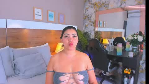 Snapshot of emma_bakker_ chatting on April 13, 2026, 12:10 pm Emma online show from April 13, 2026, 12:10 pm