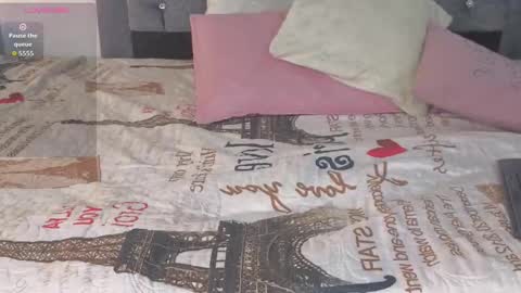 Snapshot of emma_blake__ chatting on October 12, 2025, 11:26 pm Emma online show from October 12, 2025, 11:26 pm