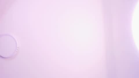 Emma Bloom online show from February 5, 2025, 1:11 pm