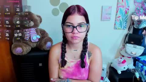 emma_boo_ online show from December 18, 2025, 3:40 pm