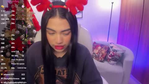 Snapshot of emma_connor1 chatting on December 1, 2025, 11:26 am Emma online show from December 1, 2025, 11:26 am