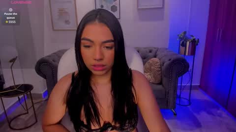 Snapshot of emma_connor1 chatting on February 24, 2026, 6:33 am Emma online show from February 24, 2026, 6:33 am