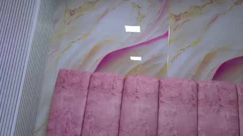 Emma online show from April 2, 2026, 3:04 am