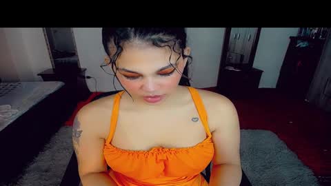 Snapshot of emma_diva chatting on February 5, 2025, 11:06 pm emma online show from February 5, 2025, 11:06 pm