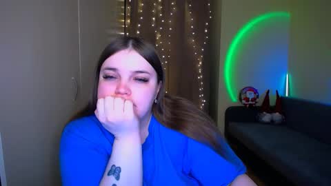 Snapshot of emma_dorn chatting on December 22, 2025, 8:00 am Eva online show from December 22, 2025, 8:00 am