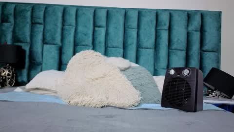 Snapshot of emma_foxi chatting on February 14, 2026, 8:16 pm Emma online show from February 14, 2026, 8:16 pm